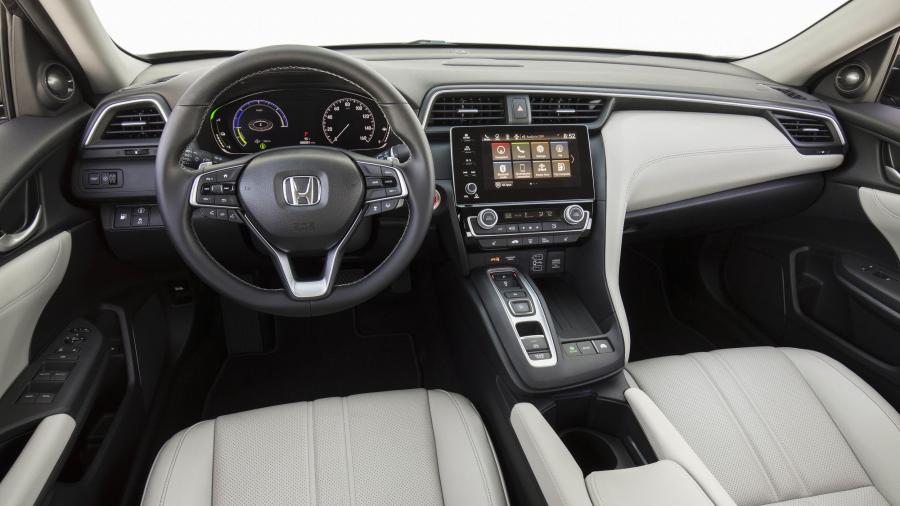 Торпедо Honda Insight 2018 года  (NA) (фото 41 из 62)